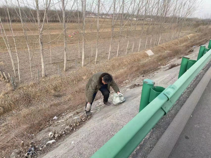 劝离行人初五