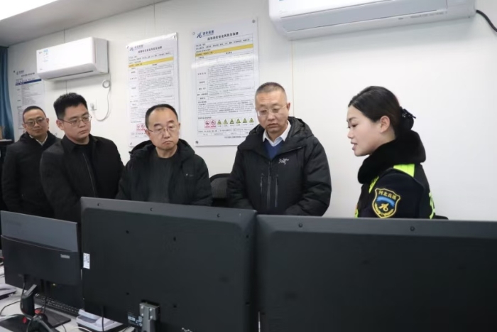 C:\Users\Administrator\Desktop\fa0f43df6f9288045eae3f86bae8841