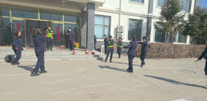 b3cb159533c742e87f774e1468bdda2