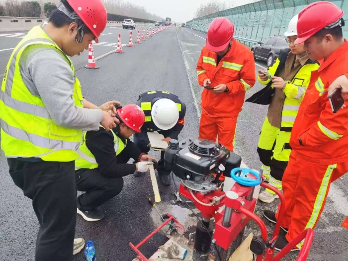 2025-3-152025-3-14石安分公司养护工程正式启动试验段质量指标全优达标2