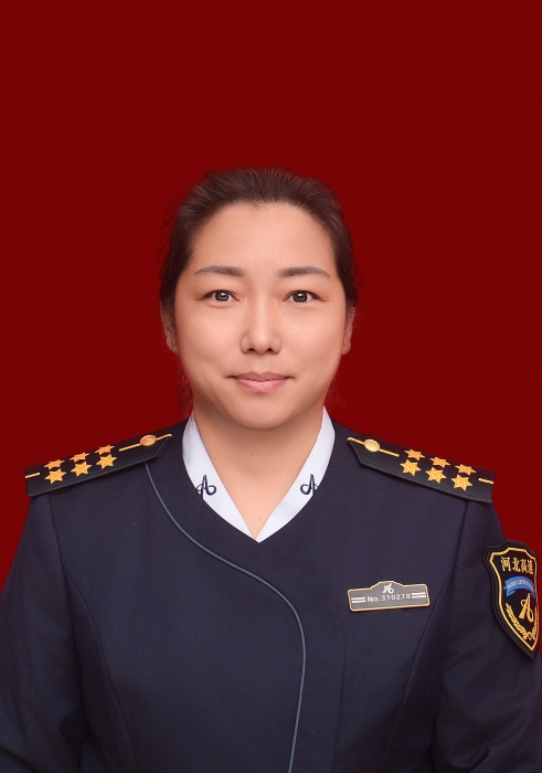 S6级收费员彭秋霞