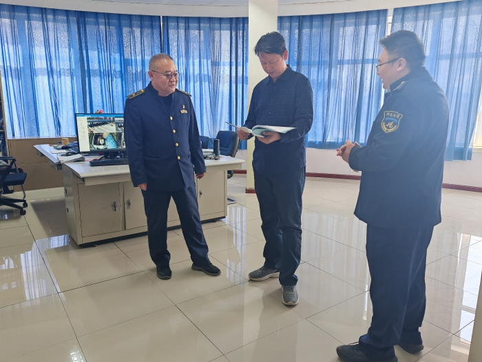 2025年4月，清明节前安全检查（中：党委书记陈园明）