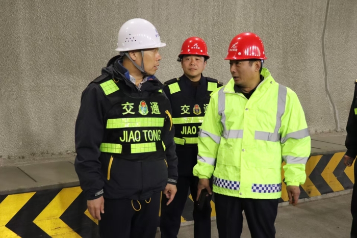 8526bec60e099741f12737a1371749c