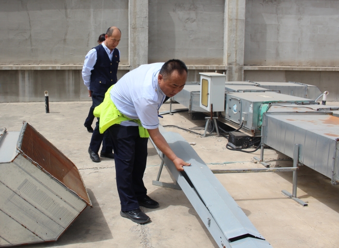 石家庄东收费站“五一”节前安全检查