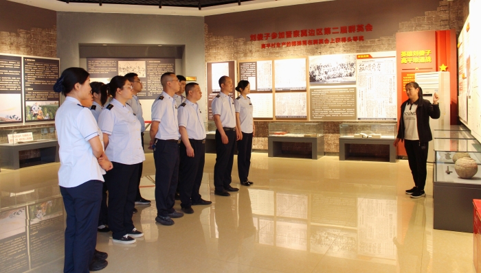 2025-5-23 石家庄东收费站党支部开展“传承红色精神 砥砺初心使命”主题党日活动2