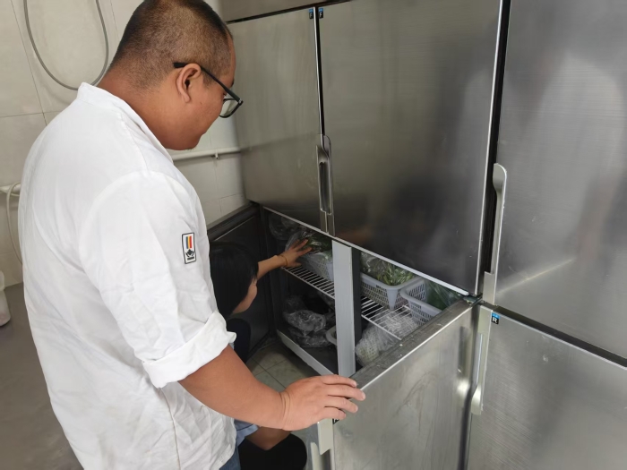 b81845f06cce8700acfe388eb50dfa3