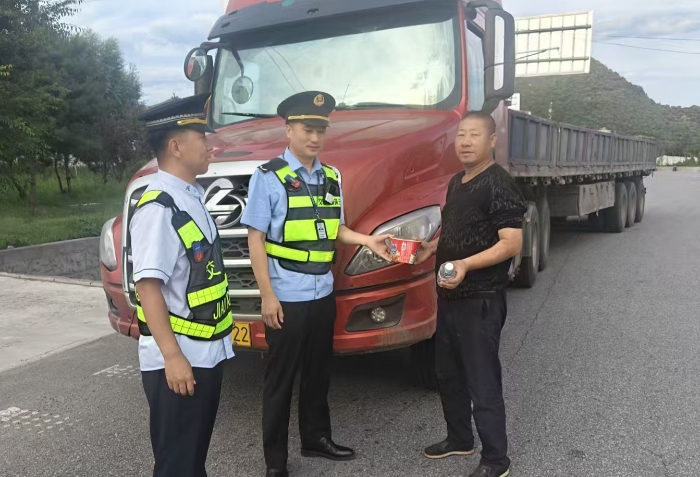 9dacf774a405f95fb4958a2c041ae09