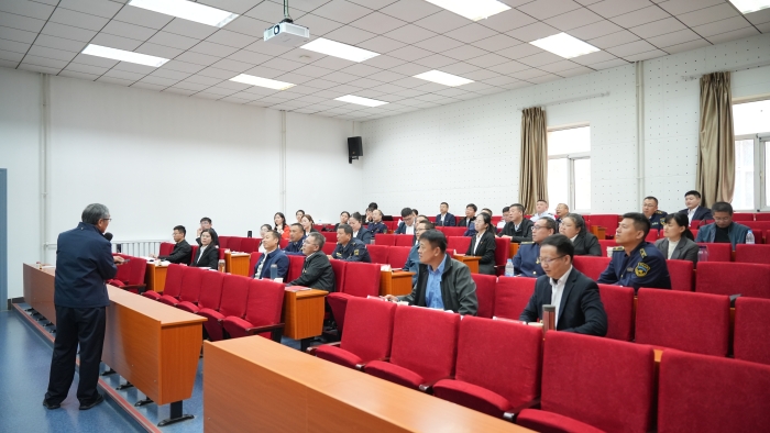 C:\Users\Administrator\Desktop\2025年度培训\10月党员干部燕郊培训\报道图片\9866c4b1cfde7879d43fe492ca5519ad