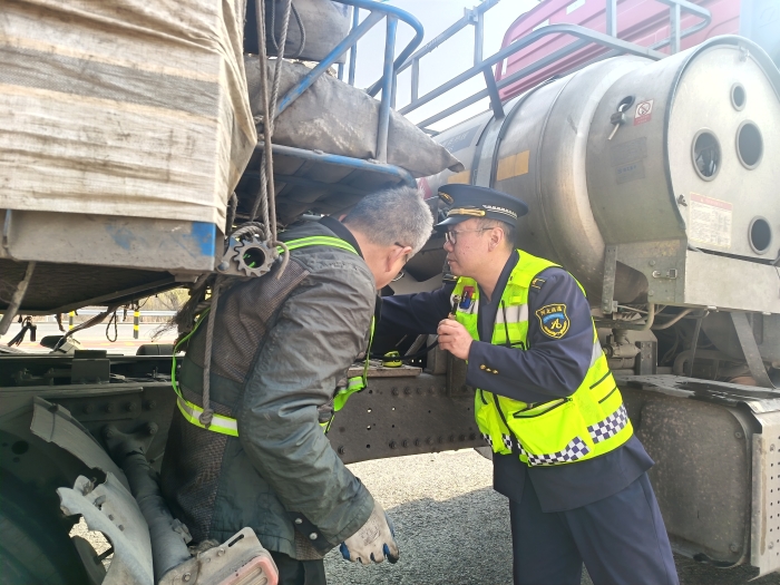 5db2951156e2e91c55633492e47b37b9