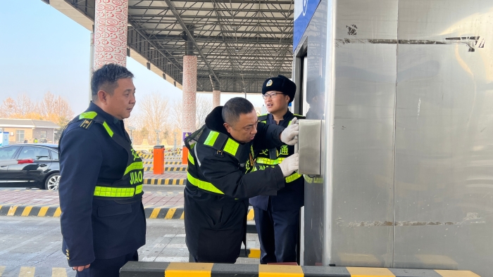 C:\Users\lenovo91\Desktop\全方位1