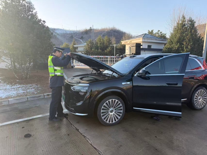 5ad02f580523ed8128cb831fd5725dc4