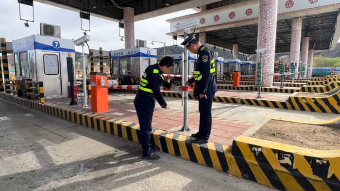 D:\2026年办公\2026宣传\四月\清明节保畅2